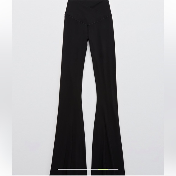 AE aerie real me high waisted crossover super flare legging - Picture 3 of 3